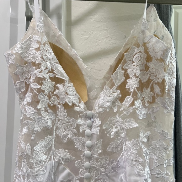 Mermaid Wedding Dress - Picture 5 of 7